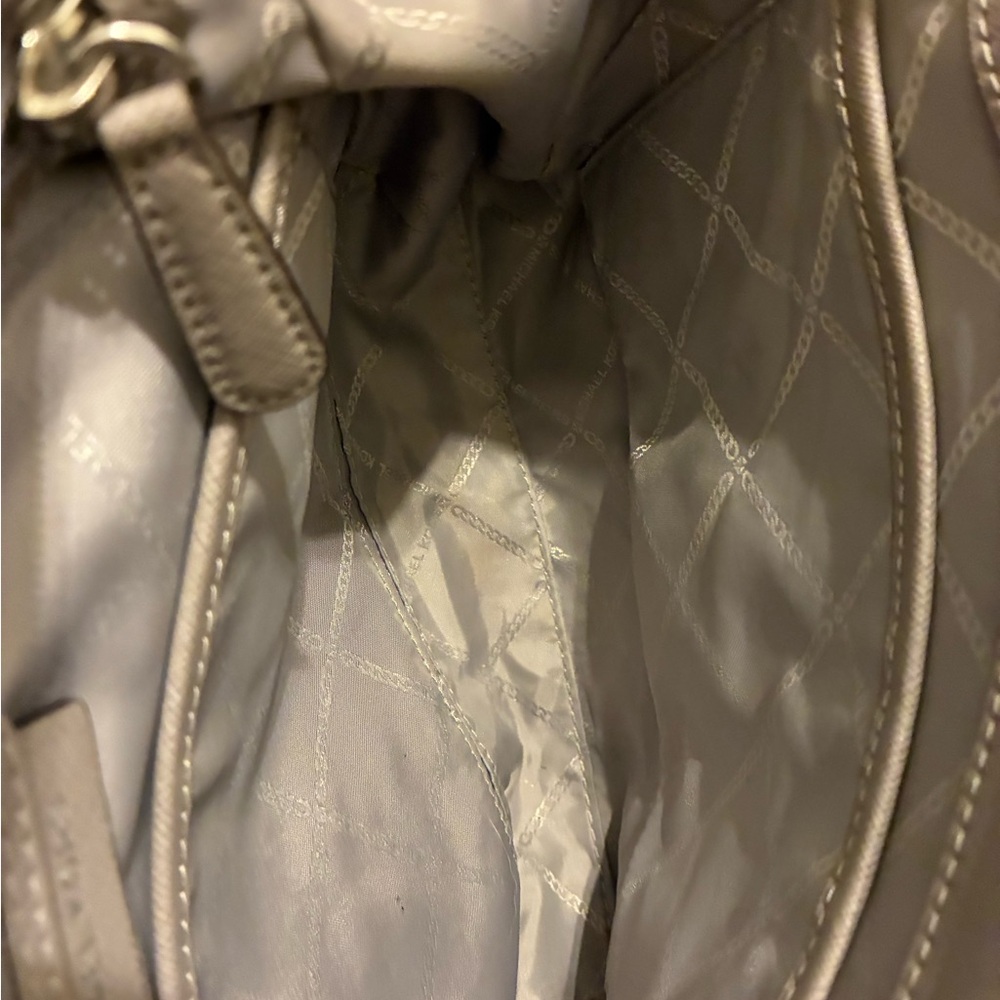 Michael Kors Brandi Top Handle Satchel Pearl Grey Silver - Picture 5 of 6